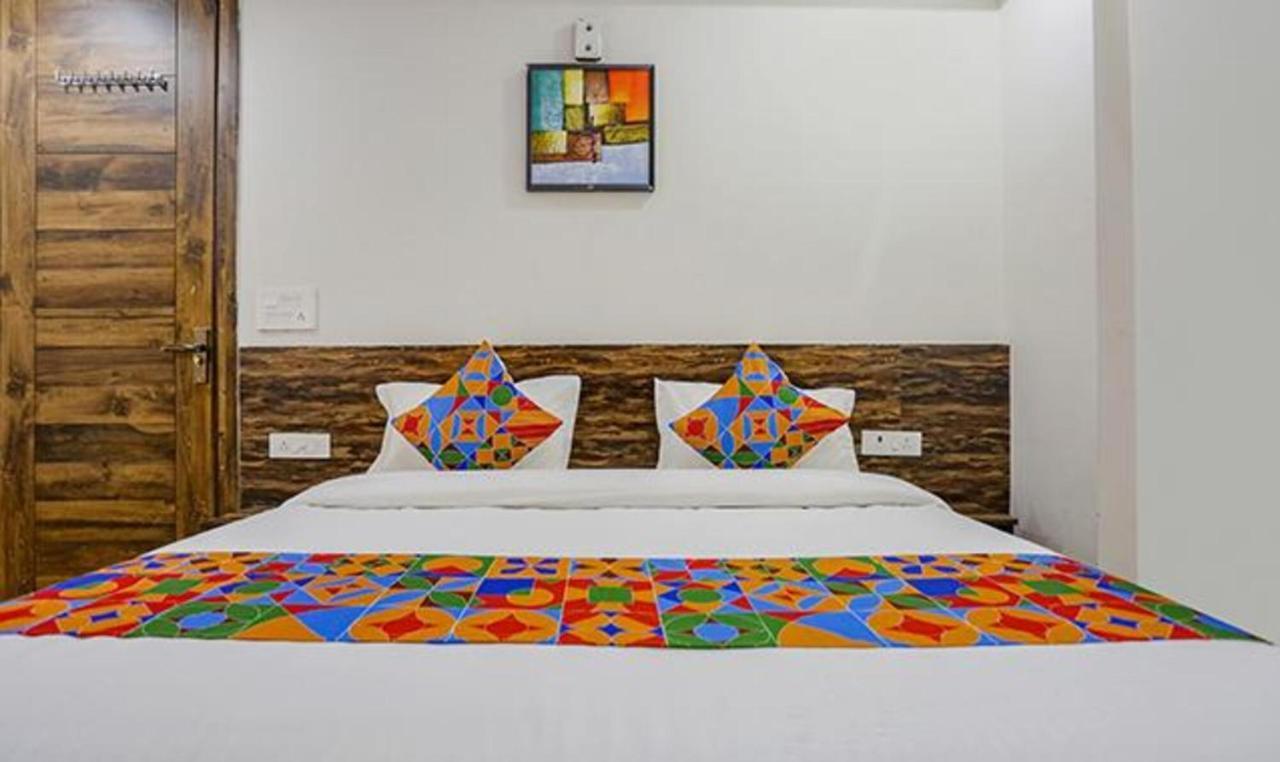 Fabhotel Amrit Residency Gurgaon Buitenkant foto