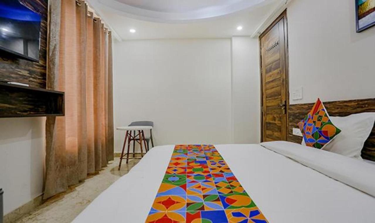 Fabhotel Amrit Residency Gurgaon Buitenkant foto
